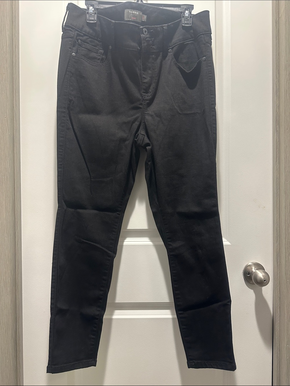 torrid Black High-Rise Stretch Skinny Jeans